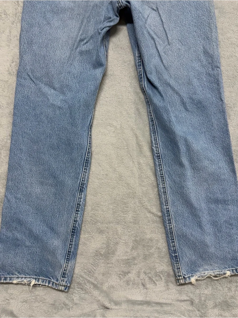 Vtg Carhartt Jeans Men 33x33 B160 D9T Relaxed Fit Distressed Denim Medium Wash